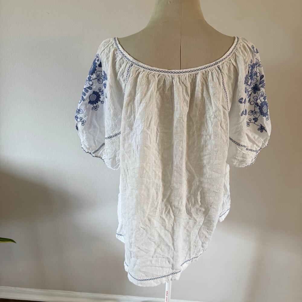 White Blue Embroidered Gauzy Flowy Blouse Plus Size 2X Boho Artsy - Picture 5 of 8
